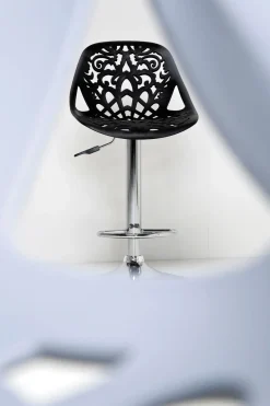 KARE24.se Barstol Ornament - Höj- och Sänkbar Krom/Vit - KARE Design Hot