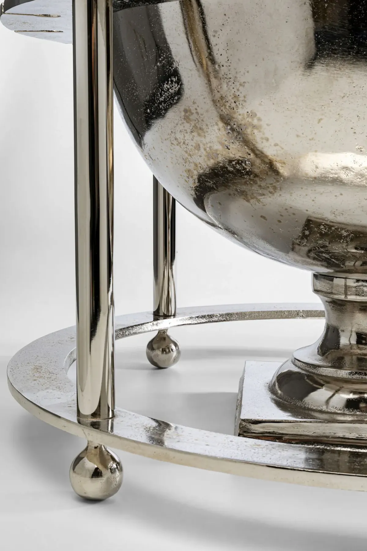 KARE24.se Champagnekylare Time - Stor Vinkylare med Hängen för 12 Glas, Ø61cm - KARE Design Clearance