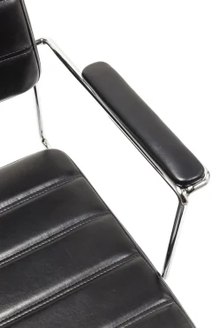 KARE24.se Kontorsstol Dottore - På Hjul Svart Konstläder/Krom - KARE Design