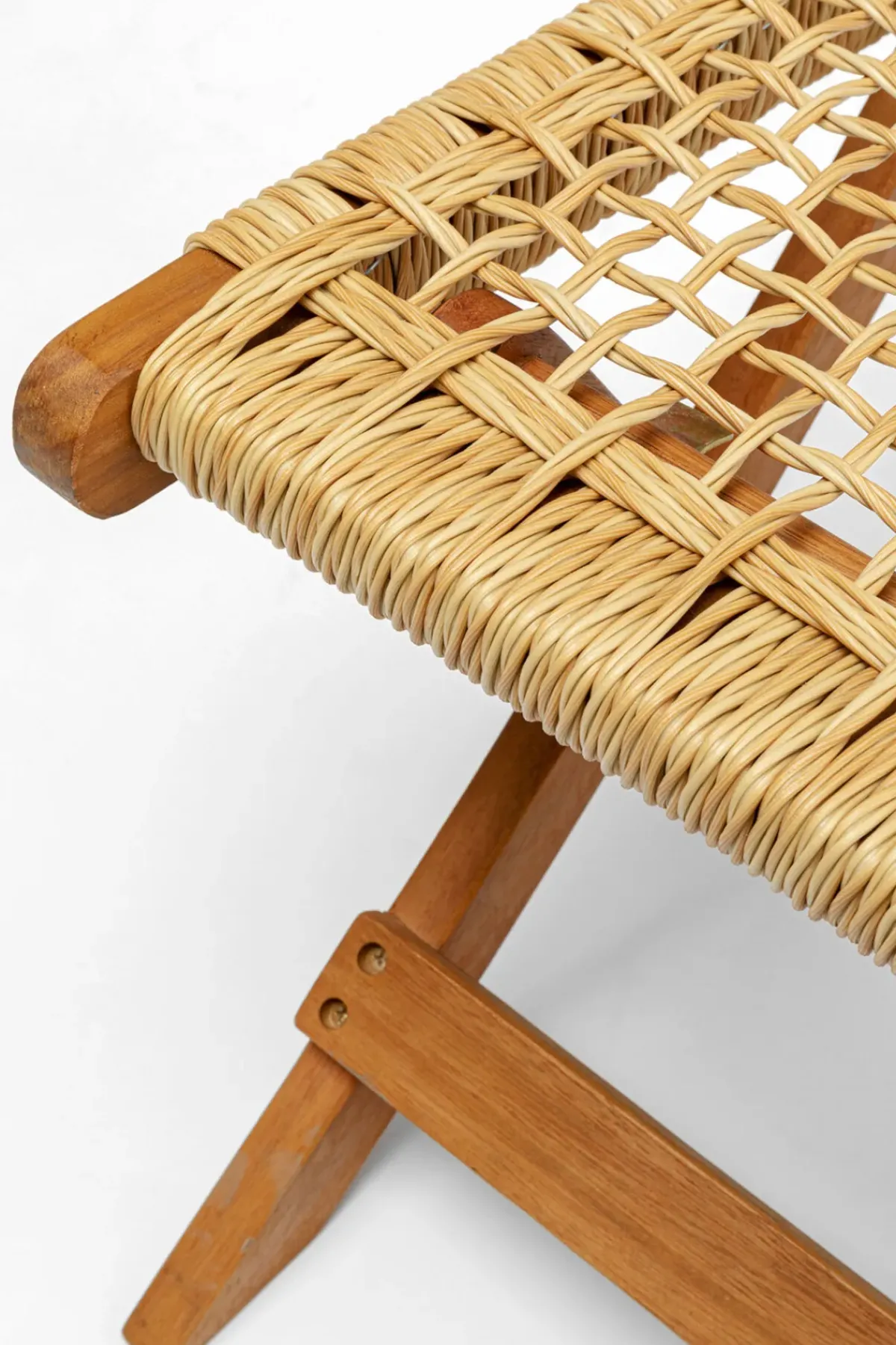 KARE24.se Pall Liz Natur - ihopfällbar Trädgårdspall - KARE Design Sale