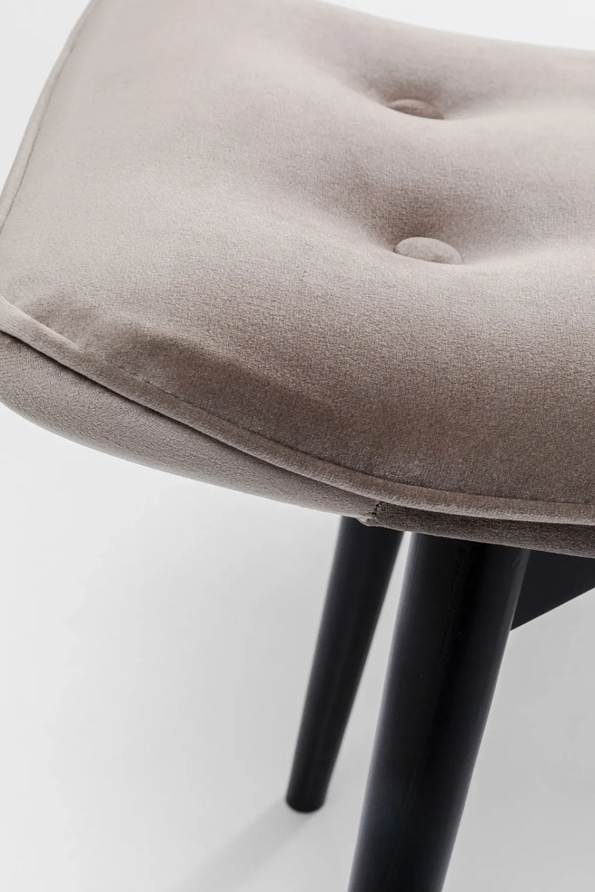KARE24.se Pall Vicky - Grå Sammet/Svart - KARE Design Sale
