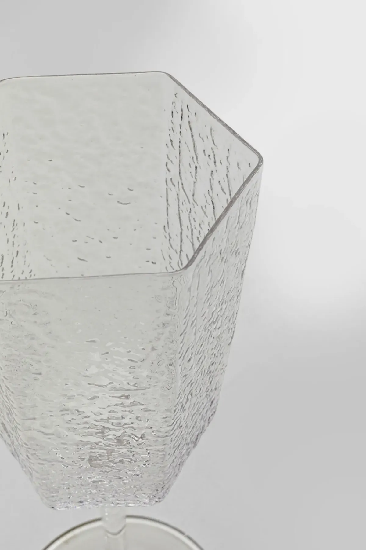 KARE24.se Rödvinsglas Cascata - Klarglas - KARE Design Online