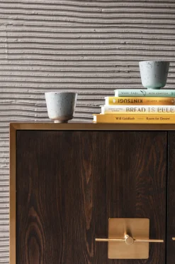 KARE24.se Sideboard Osaka - Mörkt Trä/Borstad Mässing, 4 Dörrar - KARE Design New
