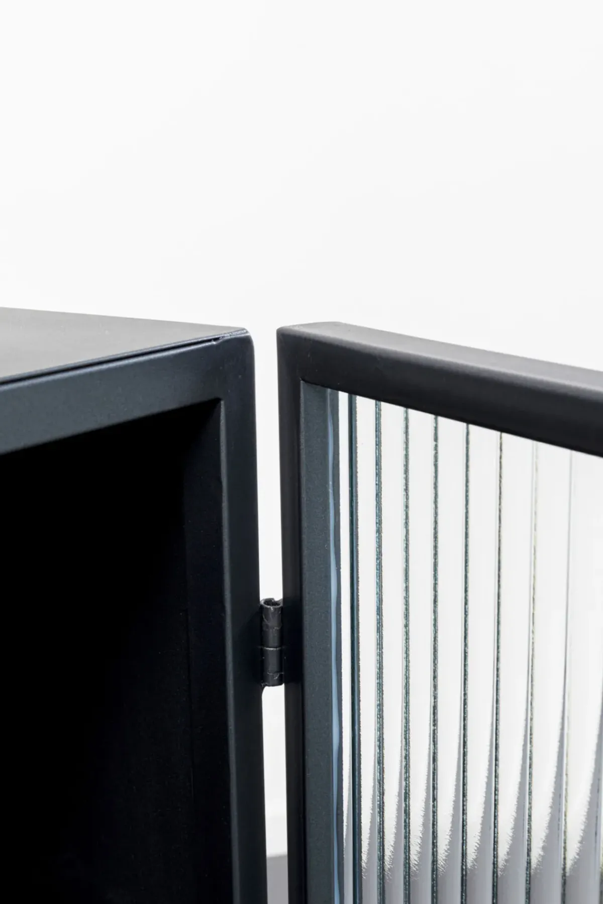 KARE24.se Sideboard San Diego - 3 dörrar, 150x90cm - KARE Design Best