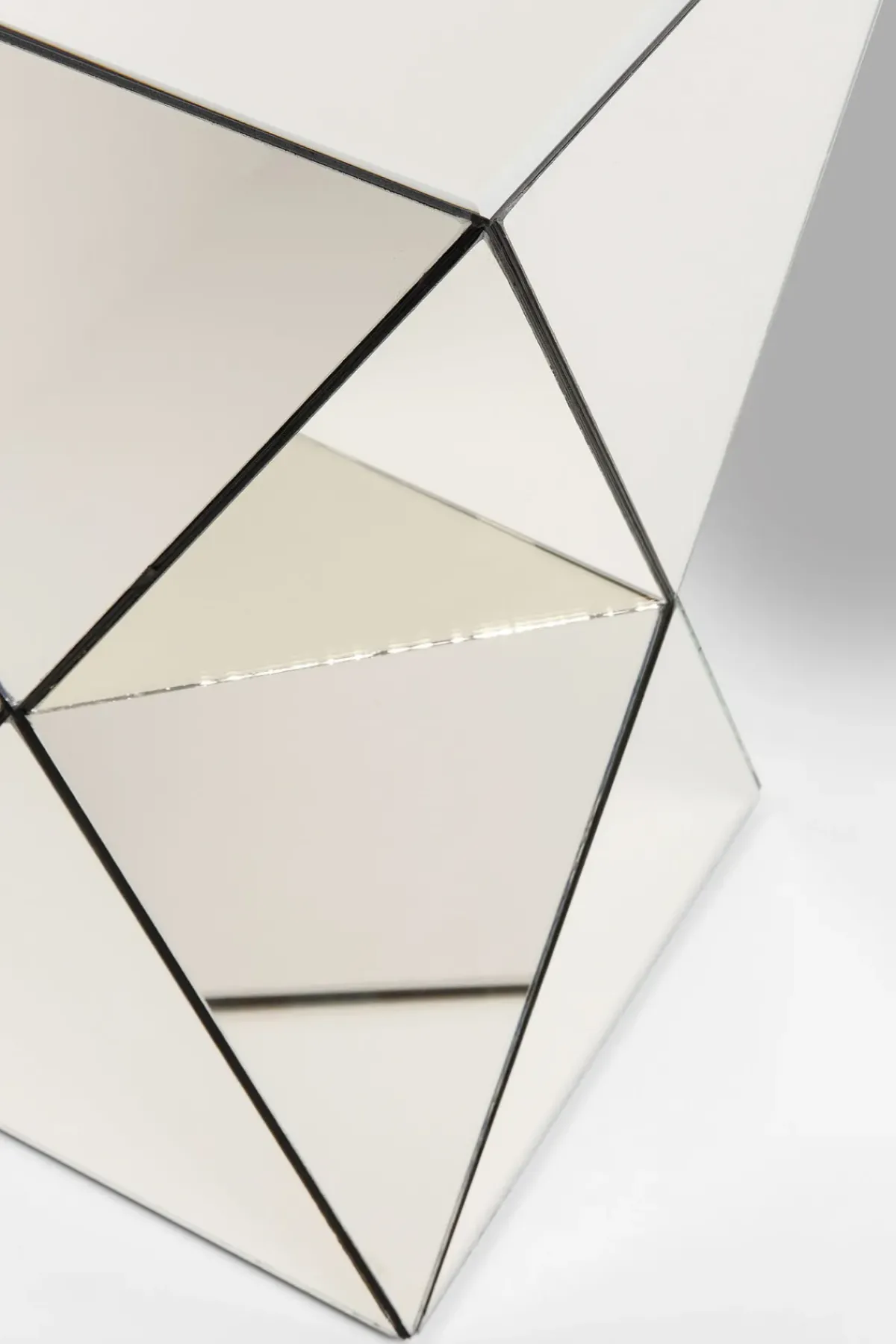 KARE24.se Sidobord Luxury Triangle - Champagnefärgat Spegelglas - KARE Design Online