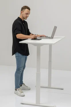 KARE24.se Skrivbord Smart - Vit/Vit Höj/Sänkbart, 120cm - KARE Design Clearance