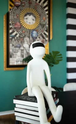 KARE24.se Skulptur Espera - Sittande Figur - KARE Design Best