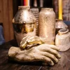KARE24.se Skulptur Mano - Dekor Hand Betongfinish - KARE Design Online