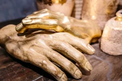 KARE24.se Skulptur Mano - Dekor Hand Betongfinish - KARE Design Online