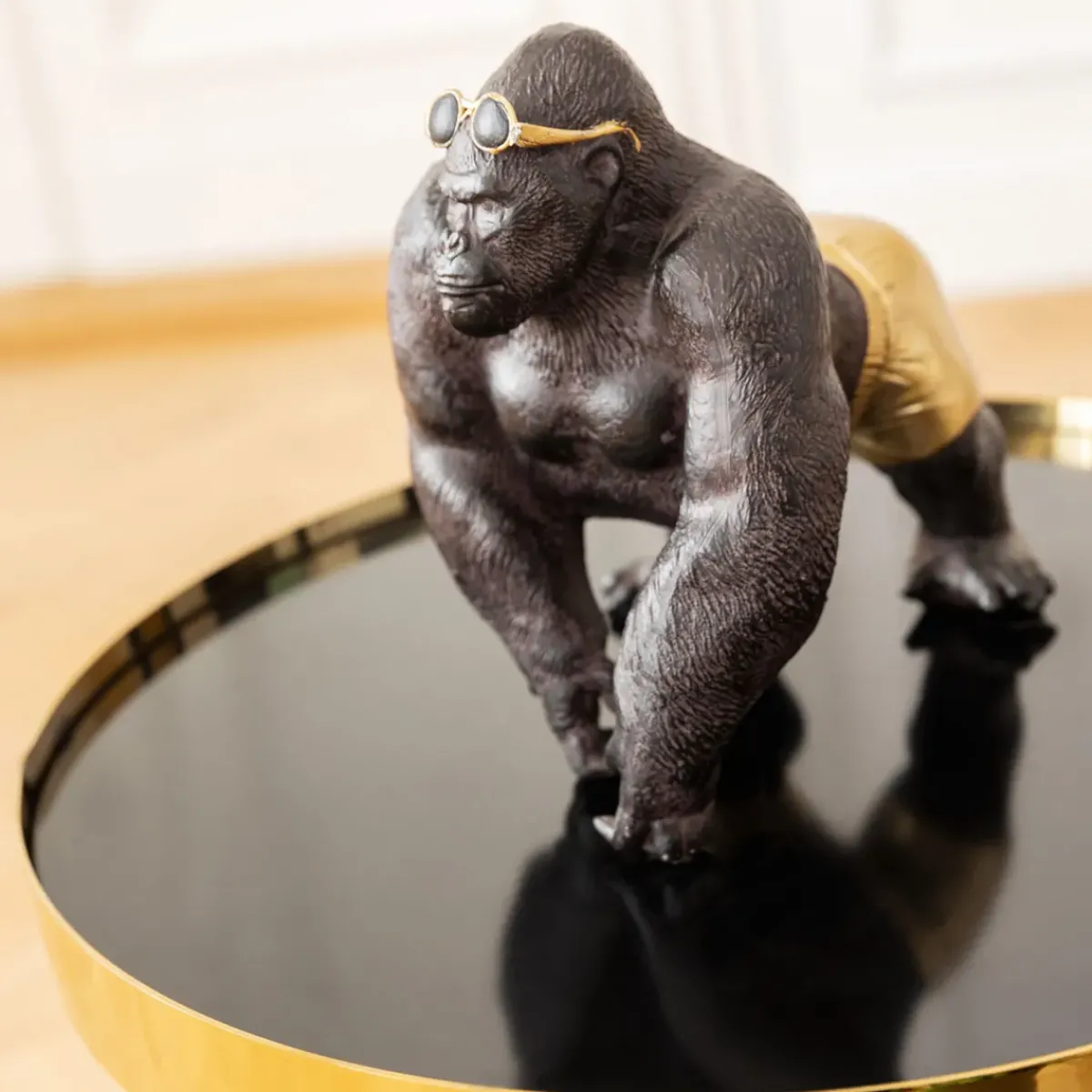 KARE24.se Skulptur Monkey Beach - Dekor Gorilla, 20cm - KARE Design New