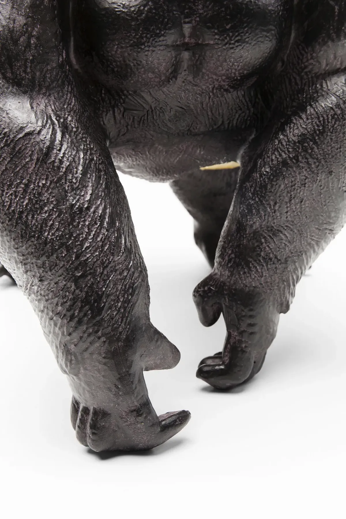 KARE24.se Skulptur Monkey Beach - Dekor Gorilla, 30cm - KARE Design Best