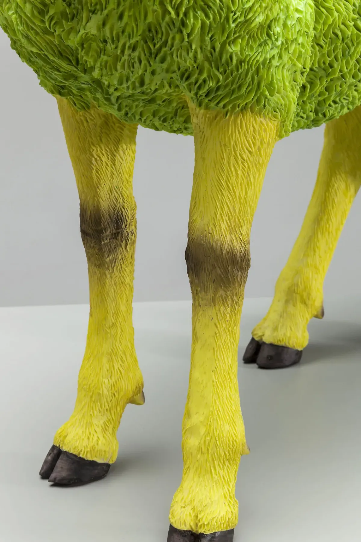 KARE24.se Skulptur Sheep Colore Grön, 60cm - KARE Design Best