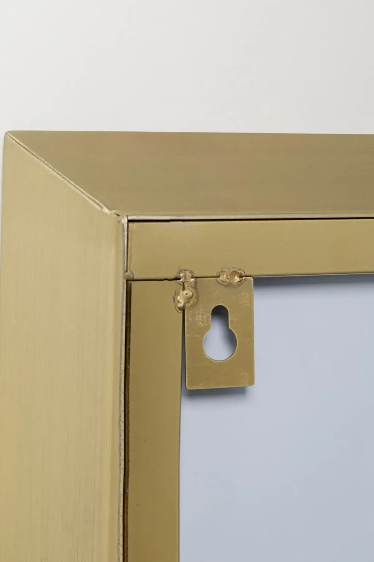KARE24.se Spegel Arezzo Trapez - Mässing, 160x 65(45)cm - KARE Design