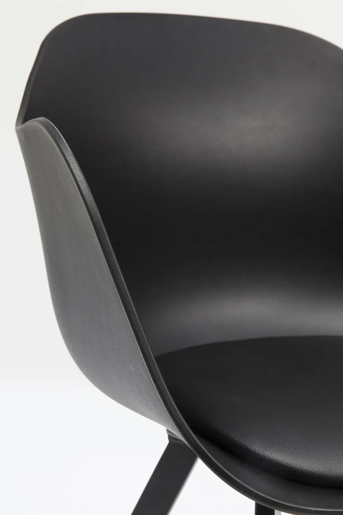 KARE24.se Stol med armstöd Brentwood - KARE Design Online