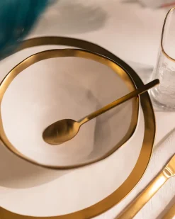 KARE24.se Tallrik Bell - Vit Porslin med guldkant, Ø31cm - KARE Design Best
