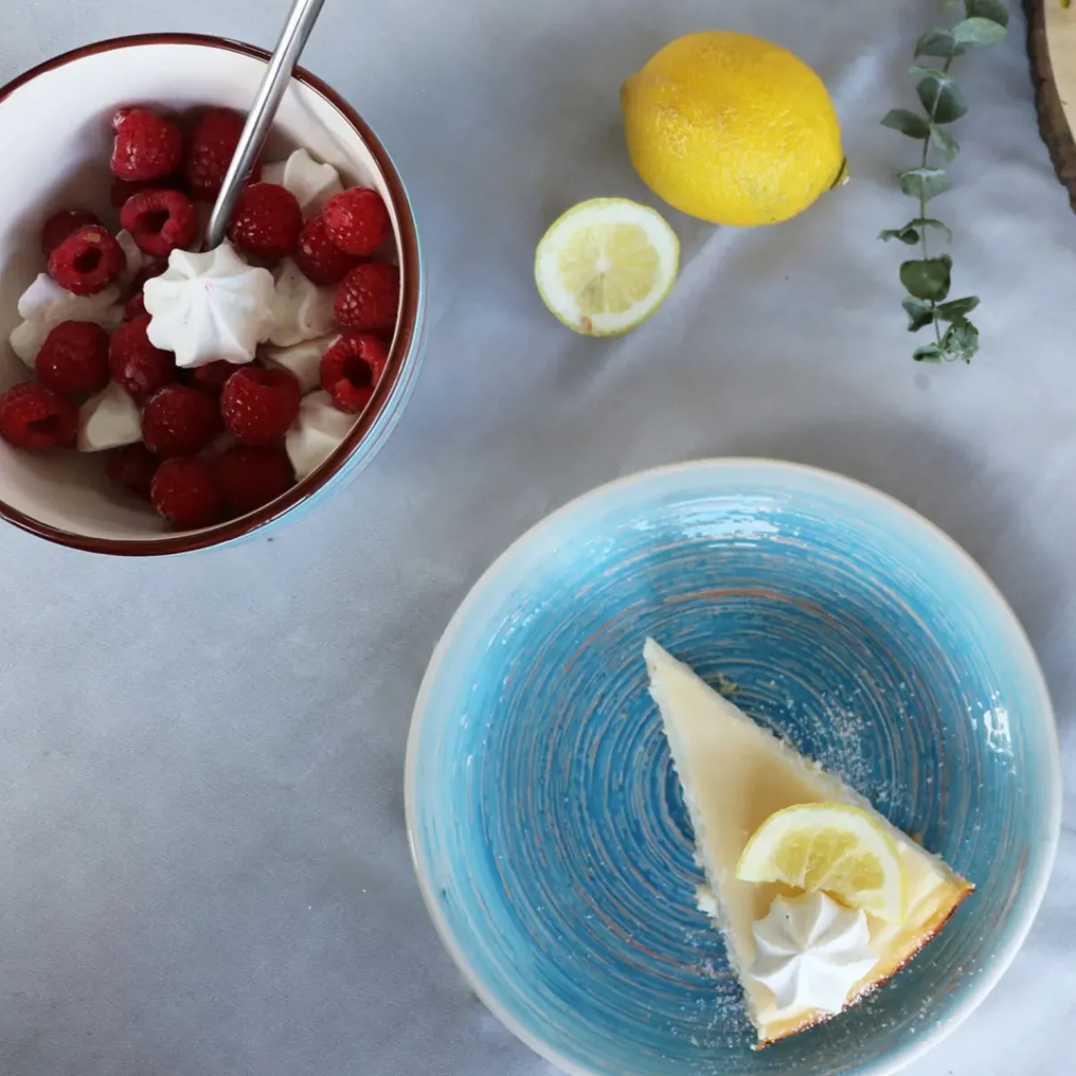 KARE24.se Tallrik Deep Swirl Blå Ø21cm - KARE Design Best