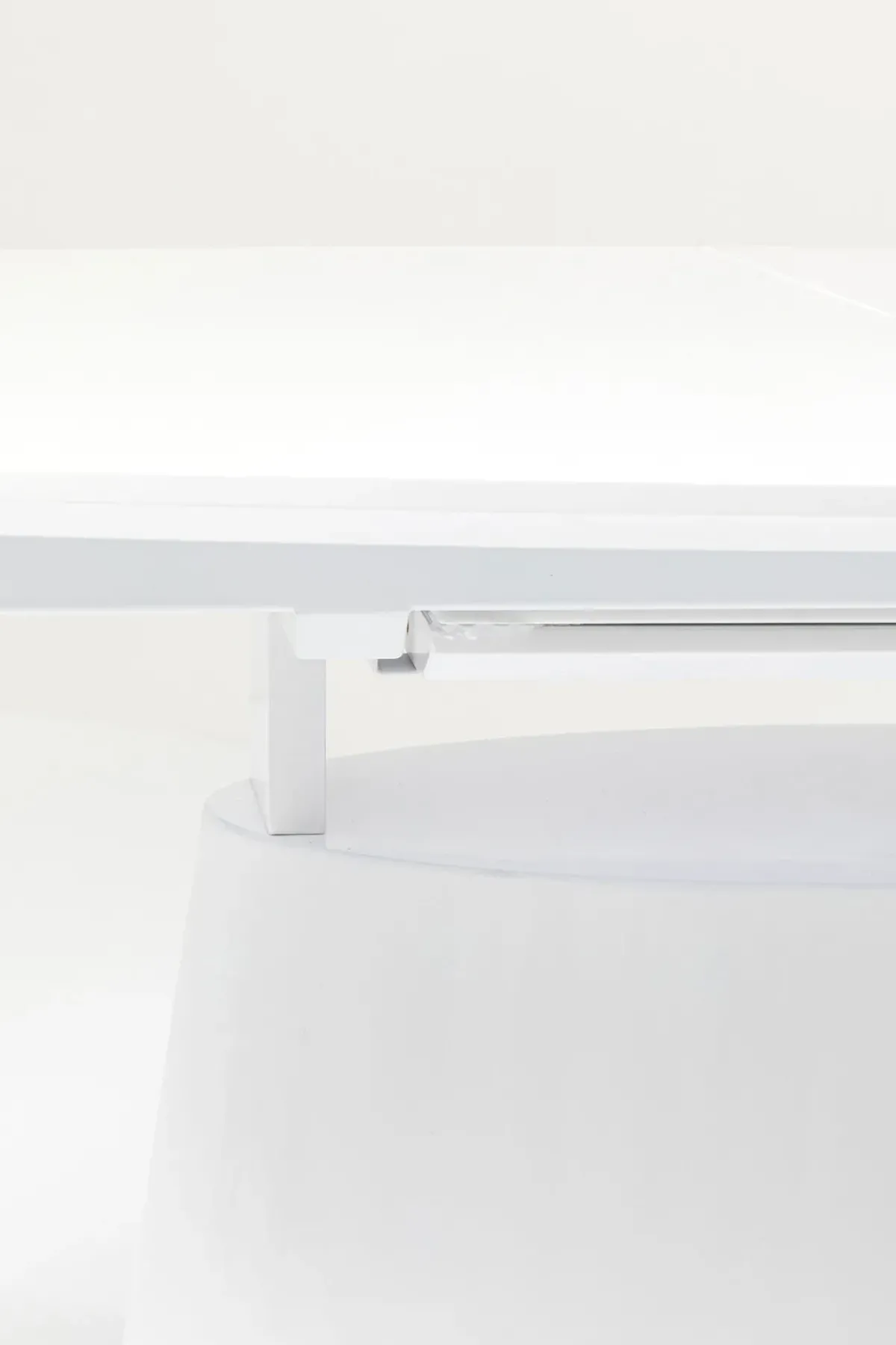 KARE24.se Utdragbart Bord Benvenuto - Ovalt Bord Vit, 200-250x110cm - KARE Design Discount