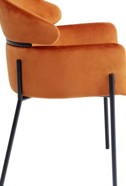 KARE24.se Karmstol Alexia - Stol i Orange Sammet med Armstöd - KARE Design Clearance