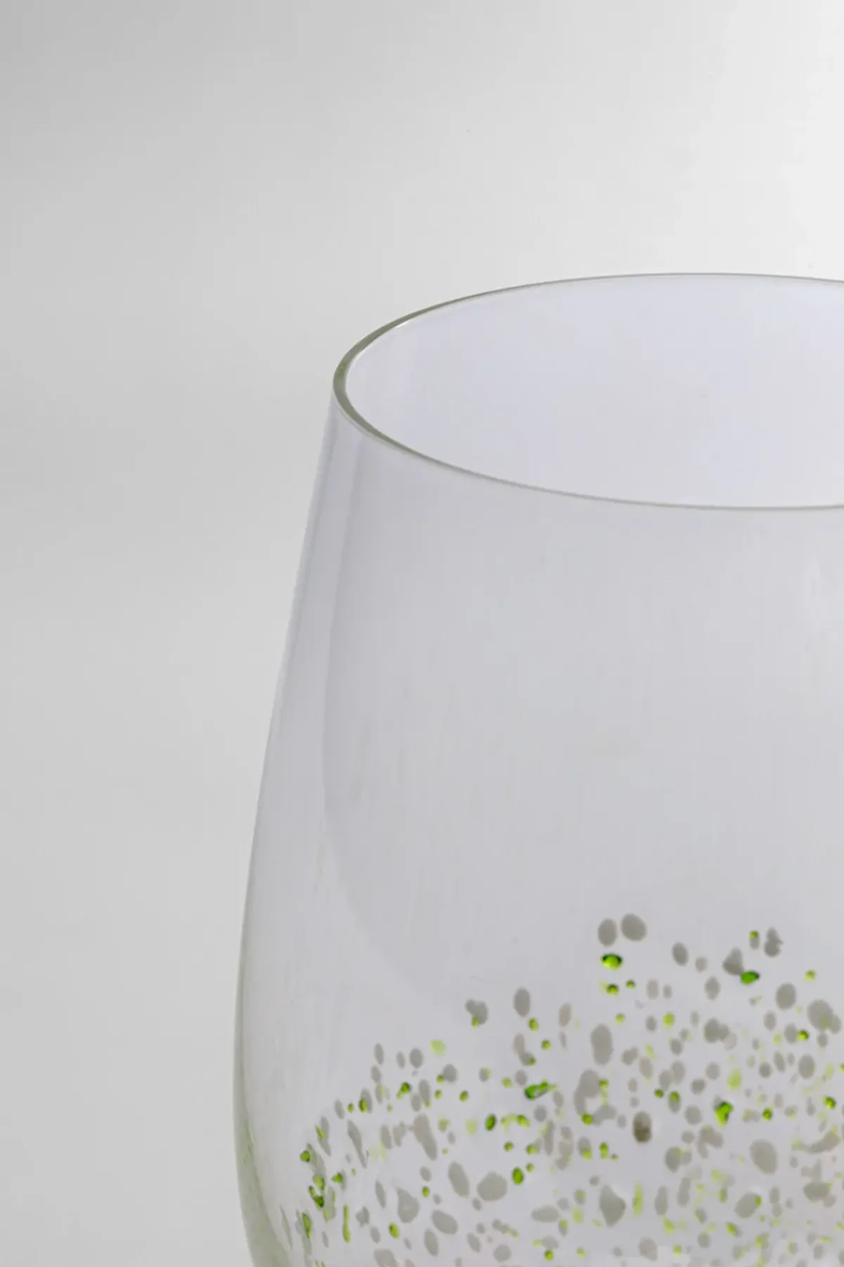 KARE24.se Vinglas Confetti - Grön - KARE Design Online